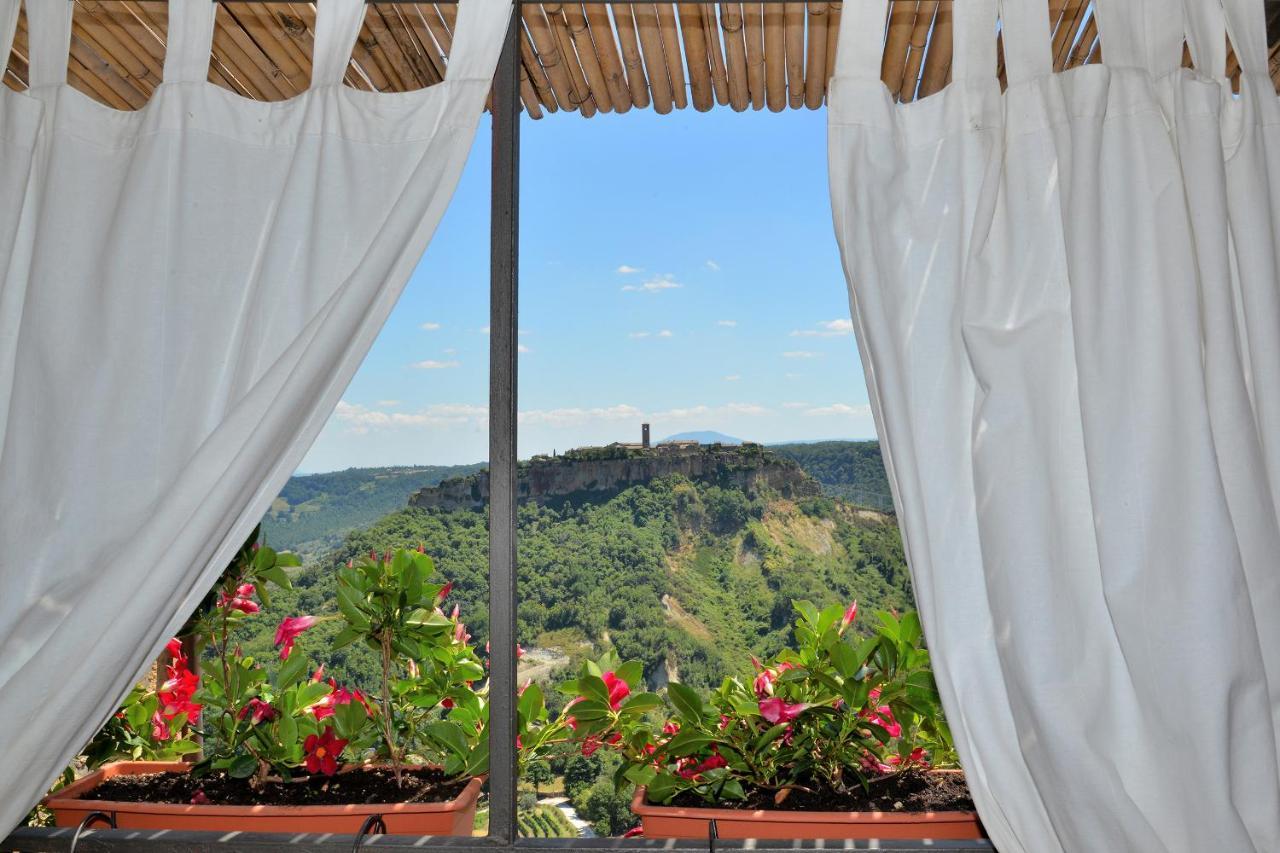 Le Calanque La Terrazza Su Civita Lubriano Dış mekan fotoğraf