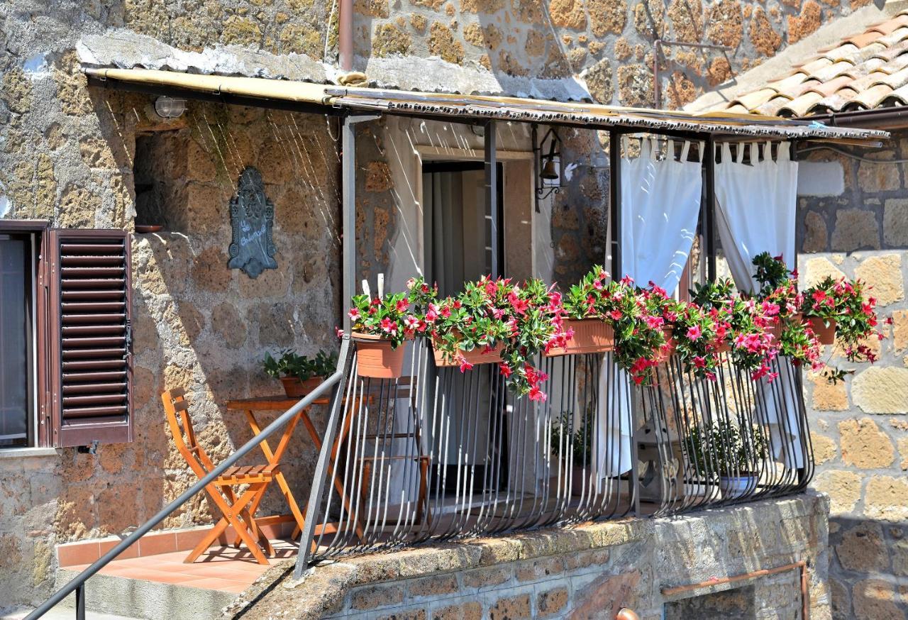 Le Calanque La Terrazza Su Civita Lubriano Dış mekan fotoğraf