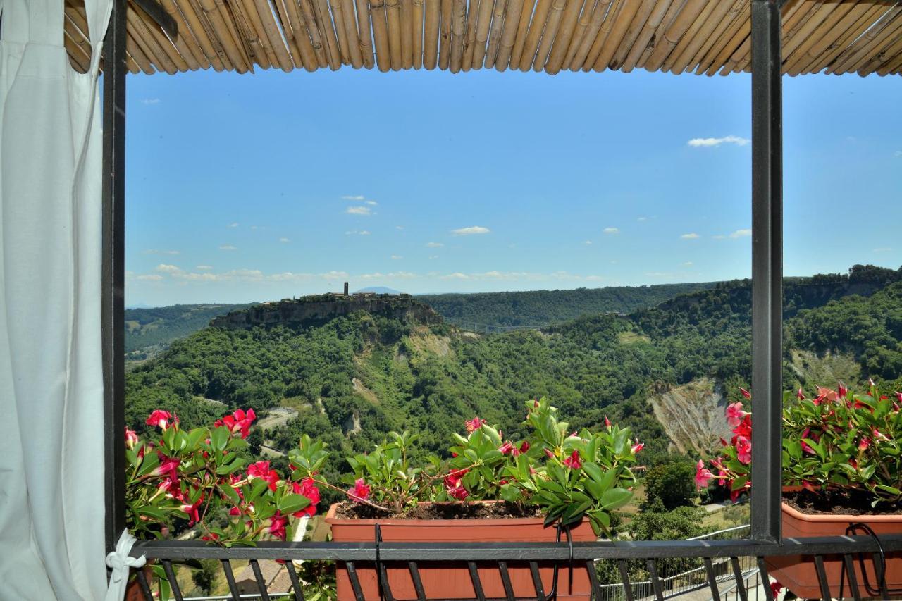 Le Calanque La Terrazza Su Civita Lubriano Dış mekan fotoğraf